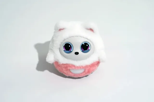 Pophie by InsBotics — Companions robot