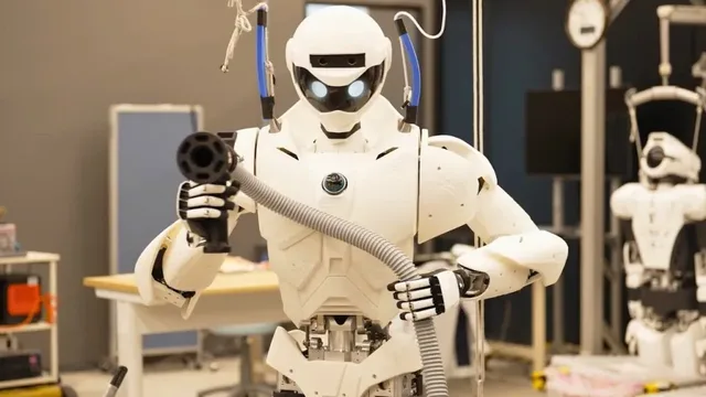 Kaleido 9 by Kawasaki Heavy Industries — Humanoid robot
